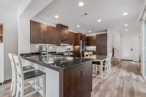 3027 North Oxnard Boulevard, Oxnard, CA 93036