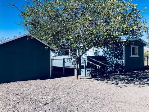 424 E Berk Avenue, Kingman, AZ 86409