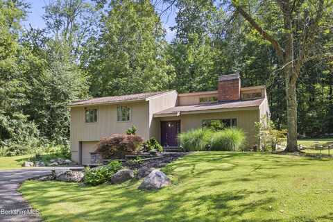 1862 Home Rd, Sheffield, MA 01230
