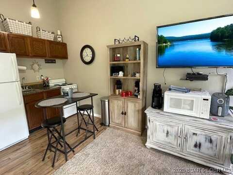 159 Southwood Shores Drive unit: 4D, Lake Ozark, MO 65049
