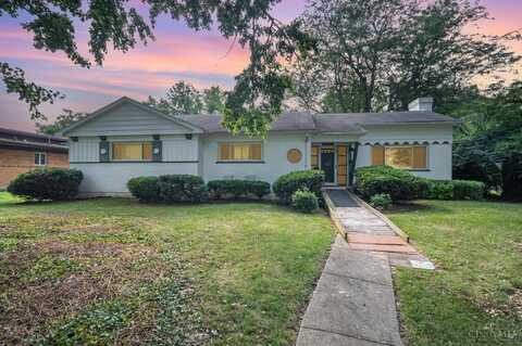 6781 Meadow Ridge Lane, Amberley, OH 45237