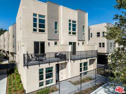 2714 N Rana Way, Los Angeles, CA 90039