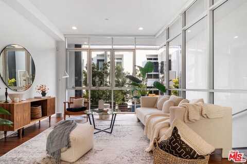 4151 Redwood Ave, Los Angeles, CA 90066