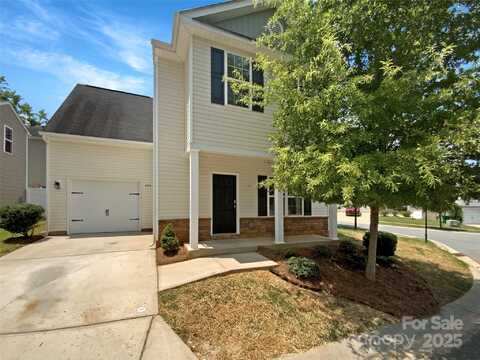 8004 Stevie Oaks Lane, Charlotte, NC 28215