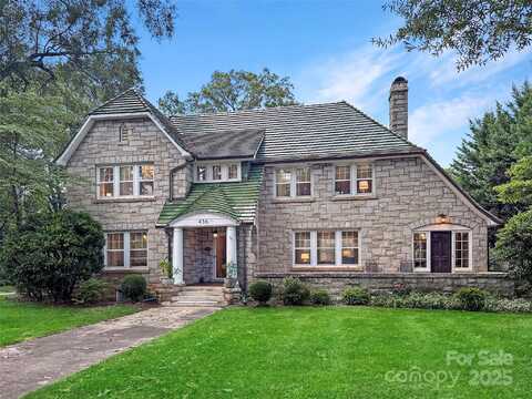 436 3rd Avenue NW, Hickory, NC 28601