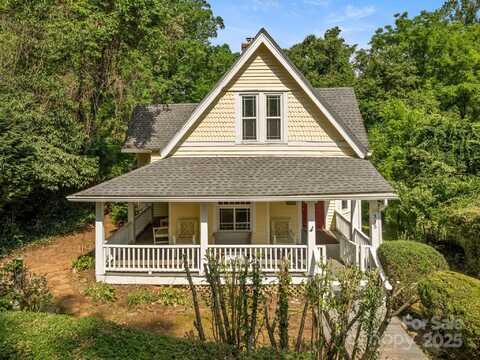 334 Greenville Street, Saluda, NC 28773