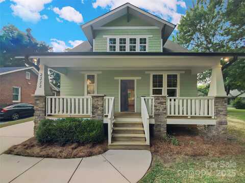 2222 Camp Greene Street, Charlotte, NC 28208