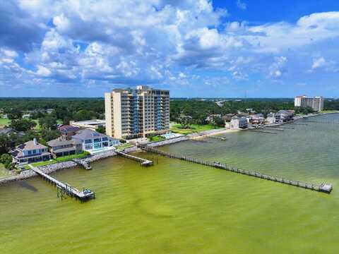 825 Bayshore Drive, Pensacola, FL 32507