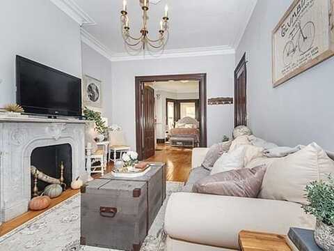 76 G St 1, Boston, MA 02127