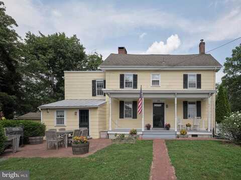 226 COURT STREET, NEWTOWN, PA 18940