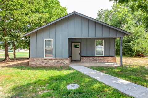 1112 E Wood ST, Paris, AR 72855