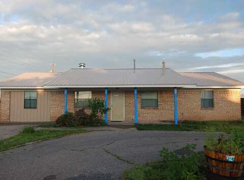215 HOLIDAY Street, Moriarty, NM 87035