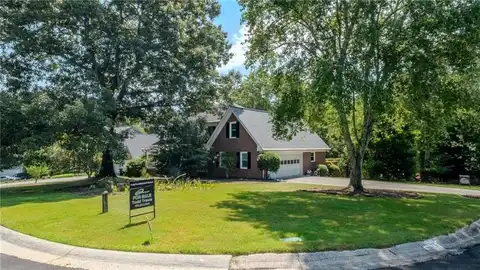 4922 Signal, Lilburn, GA 30047