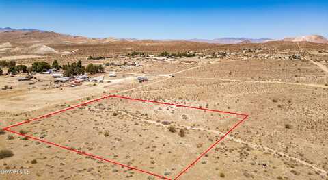 1 Favorito Avenue, Rosamond, CA 93560