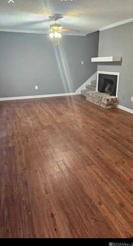 5131 E Hunters Chapel Ct, Baton Rouge, LA 70817