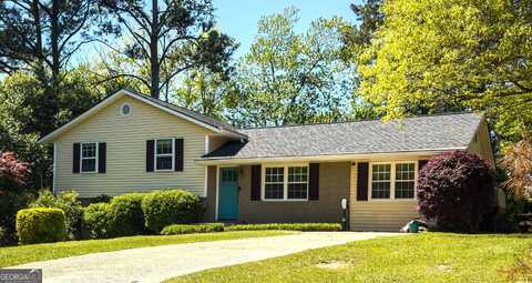 1105 Woodleigh, Marietta, GA 30008