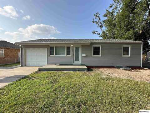 1632 Behlen Street, Columbus, NE 68601