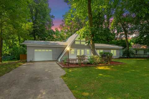 1900 Derfla Drive, Saint Joseph, MI 49085