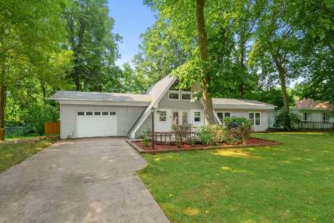 1900 Derfla Drive, Saint Joseph, MI 49085