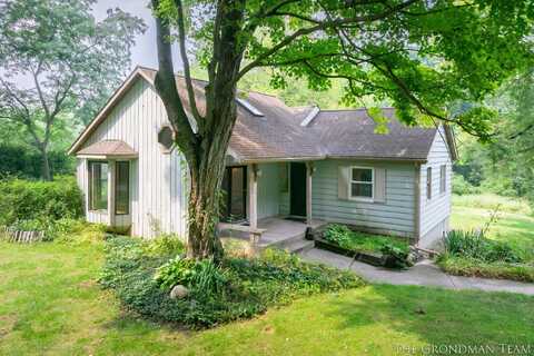 758 Wilson Avenue SW, Grand Rapids, MI 49534
