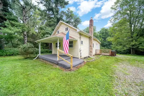 345 Woodland Avenue, Jackson, MI 49203