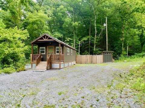 742 Hardin Lane, Sevierville, TN 37862