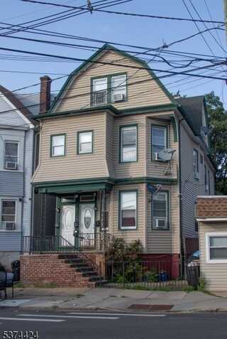 655 Fulton St, Elizabeth, NJ 07206