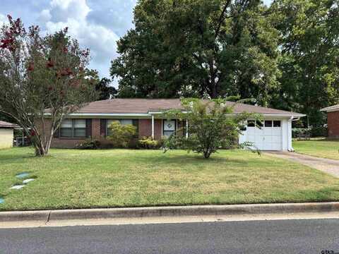 116 Clearview Dr., Palestine, TX 75803