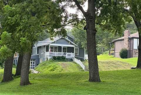 5520 4th Street, Saint Joseph, MO 64504