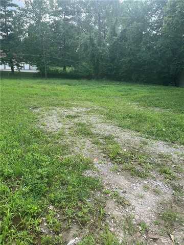 8805 E 75th Street, Raytown, MO 64138