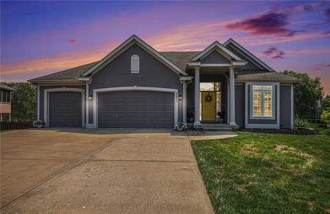 9013 N Kansas Court, Kansas City, MO 64156