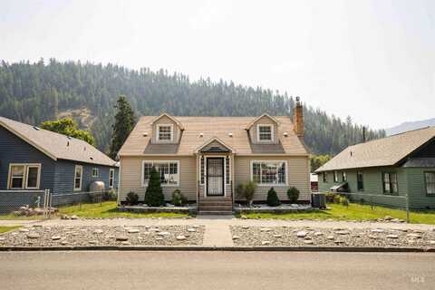 527 Brown Avenue, Orofino, ID 83544