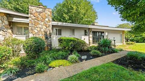 12101 N Fox Den Drive, Knoxville, TN 37934