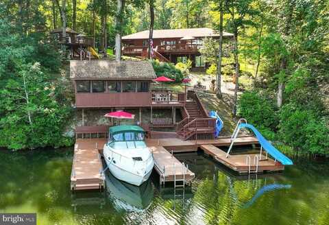 958 PINE HARBOUR, MINERAL, VA 23117
