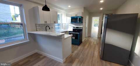 536 W HUNTINGDON ST #1, PHILADELPHIA, PA 19133