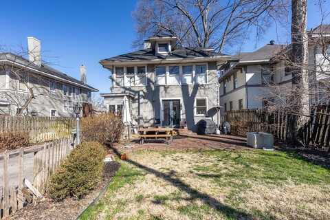 1777 CARR, Memphis, TN 38104
