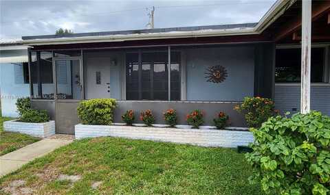521 N 70th Way, Hollywood, FL 33024