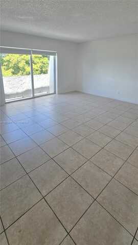 11110 SW 196th St, Cutler Bay, FL 33157