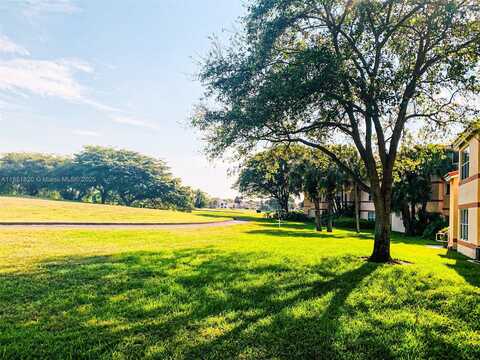 3360 N Pinewalk Dr N, Margate, FL 33063
