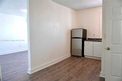 501 SW 6th Ct, Miami, FL 33130