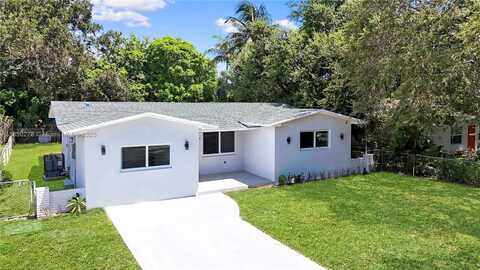 255 NE 164th St, Miami, FL 33162