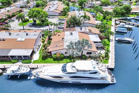 2649 S Parkview Dr, Hallandale Beach, FL 33009
