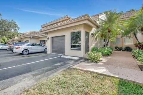 16312 Malibu Dr, Weston, FL 33326
