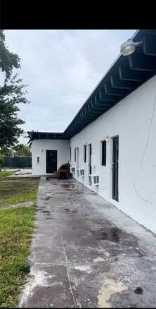 1427 NW 2nd Ave, Florida City, FL 33034