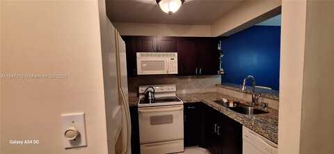 5835 Washington St, Hollywood, FL 33023