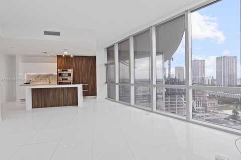 851 NE 1st Ave, Miami, FL 33132
