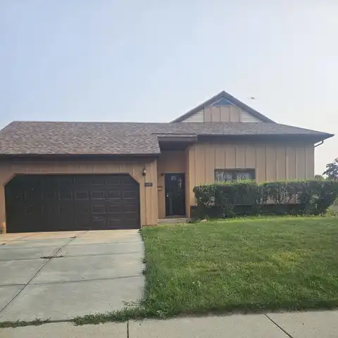 1125 W Lloyd St, Milwaukee, WI 53205