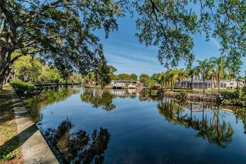 9125 TUDOR DRIVE, TAMPA, FL 33615
