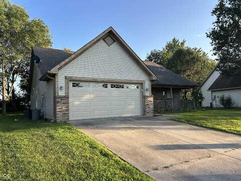 937 Eagle Brook Drive, Shelbyville, IN 46176