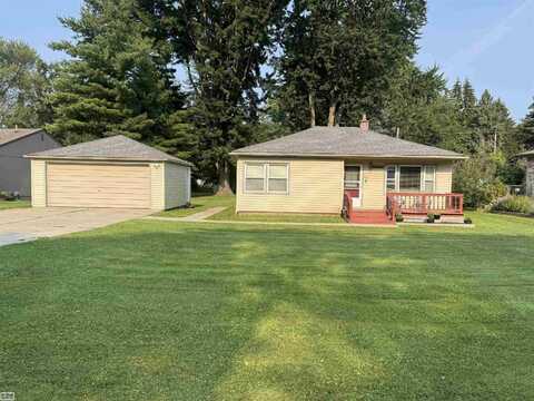 38767 Willowmere, Harrison, MI 48045